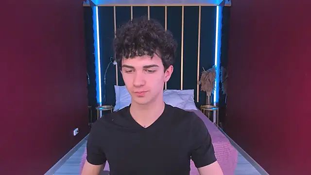 LarryProject online show from 11/09/25, 09:02