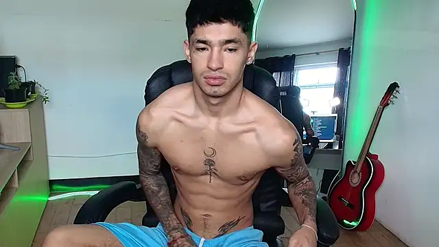 Damon  333 online show from 11/18/25, 06:12