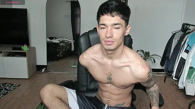 Damon  333 online show from 04/27/26, 08:51