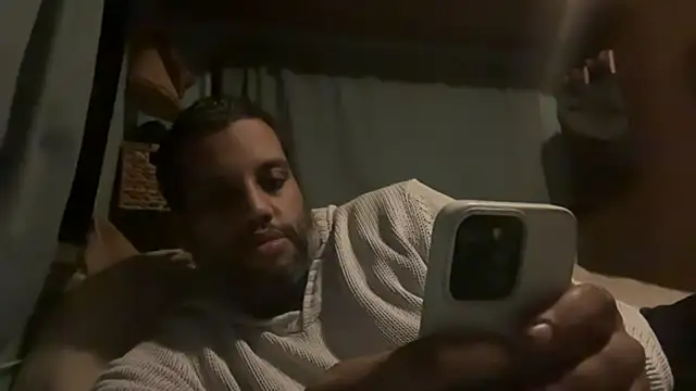 Snapshot of AbsolutMouuah chatting on 10/27/25, 10:03 AbsolutMouuah online show from 10/27/25, 10:03