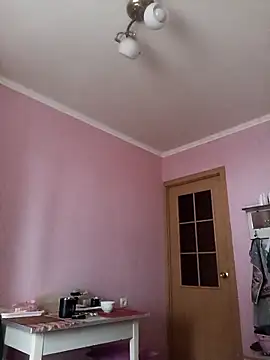 Pineapple04 online show from 11/27/25, 05:53