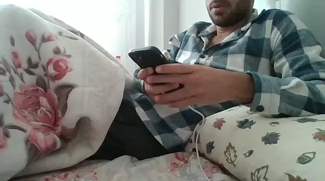 Snapshot of Crazyturko07 chatting on 01/24/25, 10:32 Crazyturko07 online show from 01/24/25, 10:32