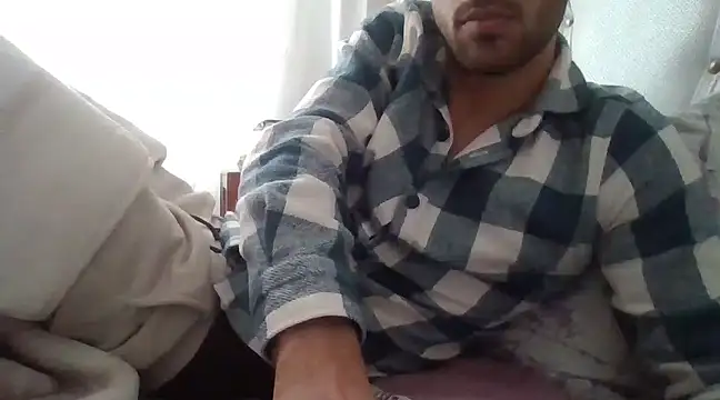 Snapshot of Crazyturko07 chatting on 02/12/25, 09:31 Crazyturko07 online show from 02/12/25, 09:31