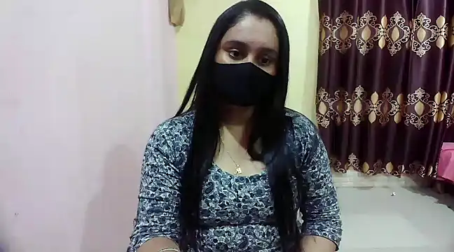 Snapshot of LovelyRose69 chatting on 12/09/24, 03:33 LovelyRose69 online show from 12/09/24, 03:33