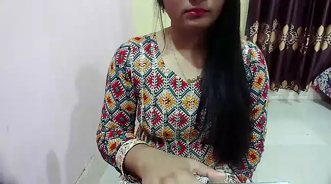 Snapshot of LovelyRose69 chatting on 01/19/25, 01:01 LovelyRose69 online show from 01/19/25, 01:01