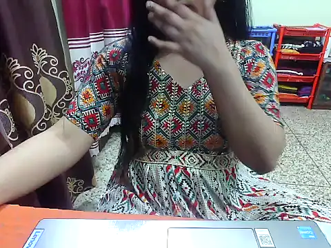 Snapshot of LovelyRose69 chatting on 11/03/25, 12:50 LovelyRose69 online show from 11/03/25, 12:50