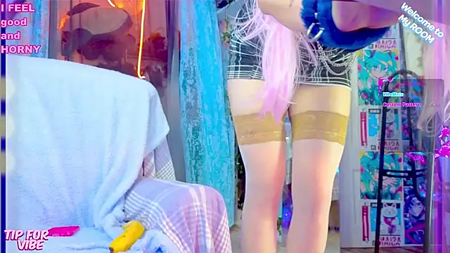 Toxic Ellies online show from 01/12/25, 02:52