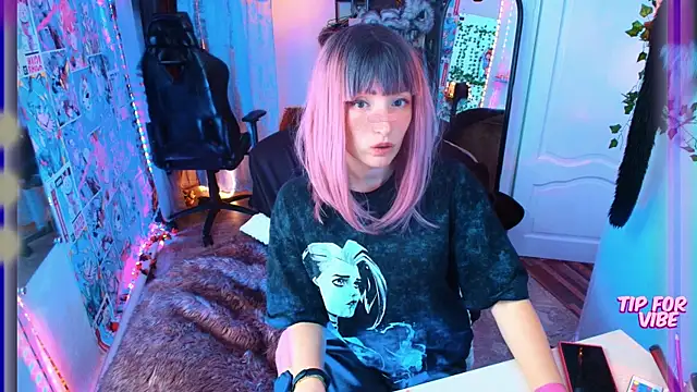 Toxic Ellies online show from 03/22/25, 06:14