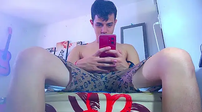 ADAM HOT online show from 02/09/25, 07:52