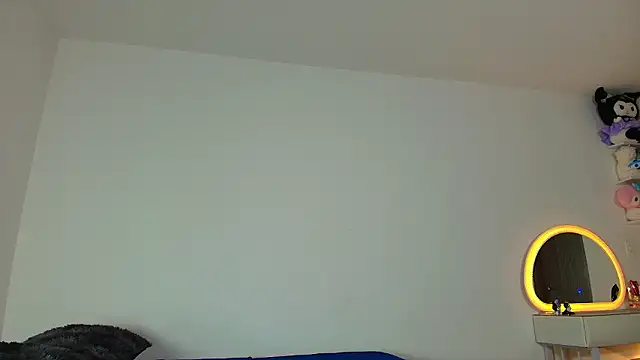 Snapshot of Rousrossell_4 chatting on 07/23/26, 01:58 Rousrossell 4 online show from 07/23/26, 01:58