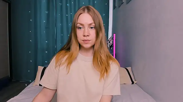 InsatiableFoxX online show from 05/25/26, 02:23