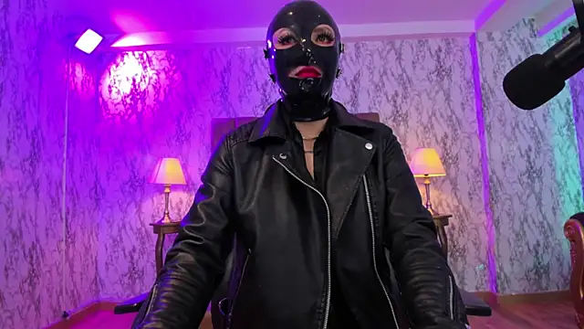 Camila Chainn online show from 02/11/25, 08:31