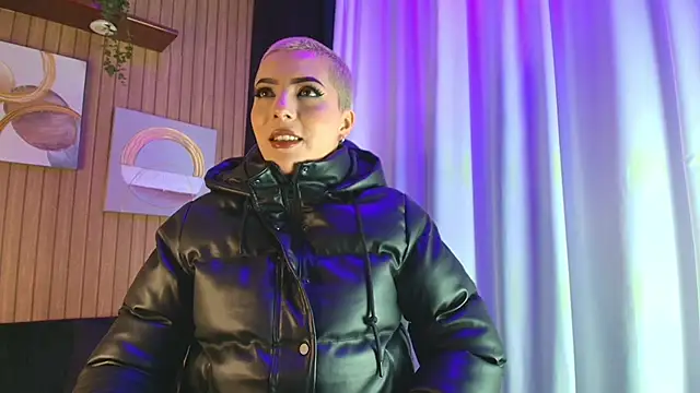 Camila Chainn online show from 11/20/25, 05:18