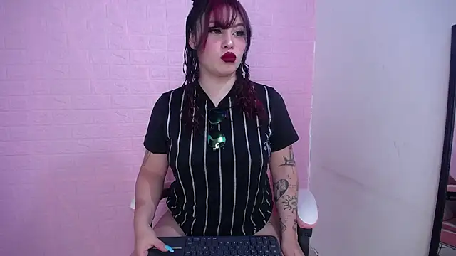 Dominic Queen online show from 10/03/25, 01:30