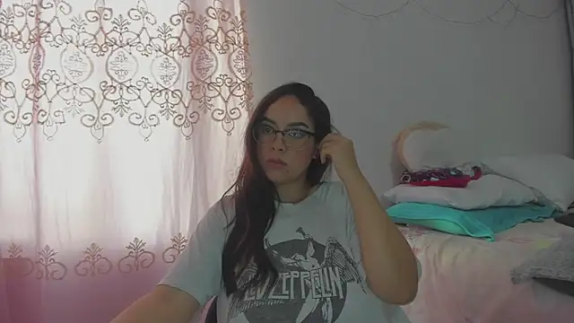 HARLEYNAPIER online show from 02/13/26, 10:17