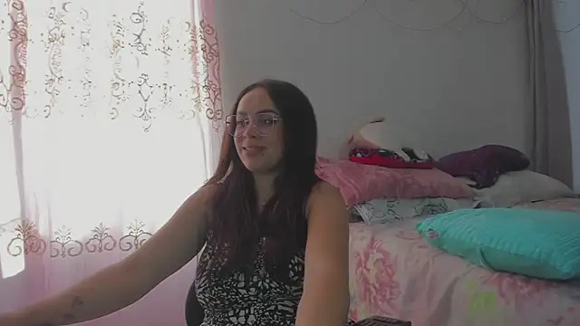 HARLEYNAPIER online show from 03/12/26, 09:54