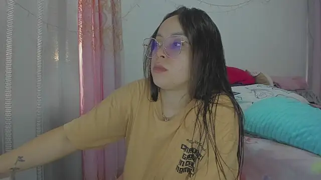 Snapshot of HARLEYNAPIER chatting on 07/05/26, 10:50 HARLEYNAPIER online show from 07/05/26, 10:50