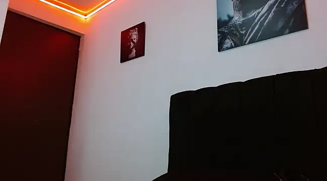 Hendry  online show from 12/10/24, 01:43