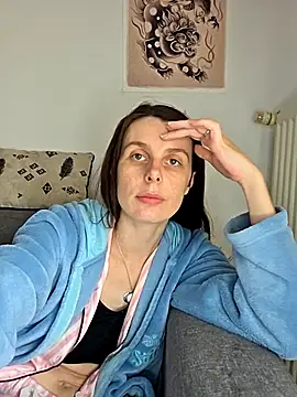 chachalette444 online show from 02/15/26, 01:31