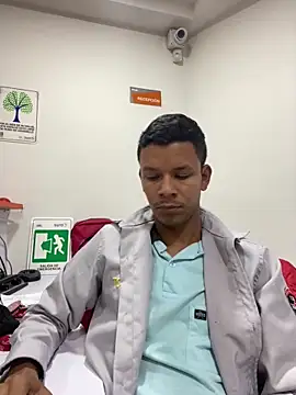 Onel9701 online show from 04/04/26, 06:05