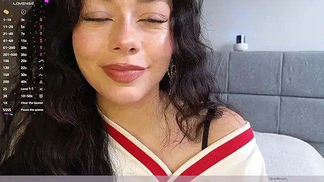 Soffimoon  online show from 04/10/26, 09:08