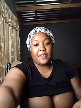 Missmoox24 online show from 02/10/26, 12:15