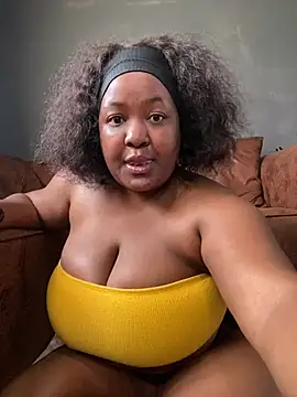 Missmoox24 online show from 03/11/26, 10:54