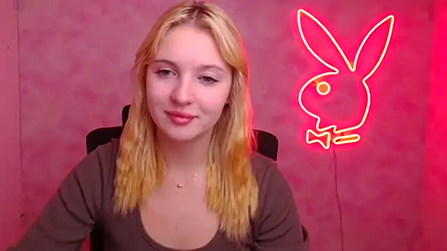 Milka kiss  online show from 10/24/25, 11:50