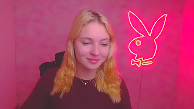 Milka kiss  online show from 10/27/25, 09:46