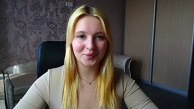 Snapshot of Milka_kiss_ chatting on 04/23/26, 12:29 Milka kiss online show from 04/23/26, 12:29
