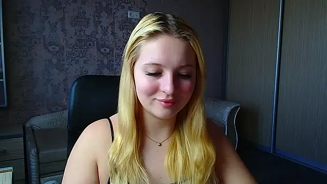 Snapshot of Milka_kiss_ chatting on 05/07/26, 09:14 Milka kiss online show from 05/07/26, 09:14