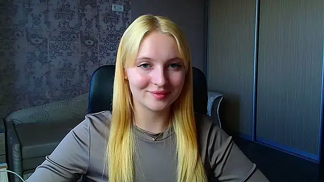 Snapshot of Milka_kiss_ chatting on 06/02/26, 05:42 Milka kiss online show from 06/02/26, 05:42
