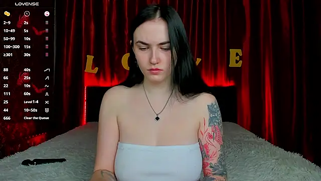 Witch Lady online show from 02/17/26, 07:16