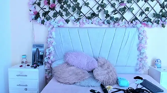 Snapshot of baby_kaliope chatting on 03/15/25, 03:06 baby kaliope online show from 03/15/25, 03:06