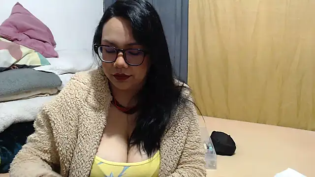 rainhavenus2024 online show from 10/09/25, 12:58