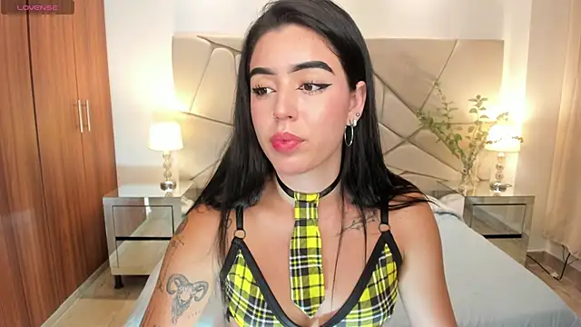 zoee jackson online show from 02/20/25, 09:53