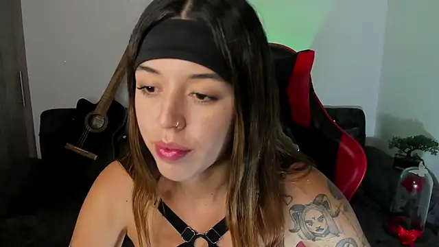 zoee jackson online show from 10/01/25, 04:51