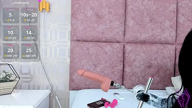 LilitRobins online show from 01/25/25, 09:46