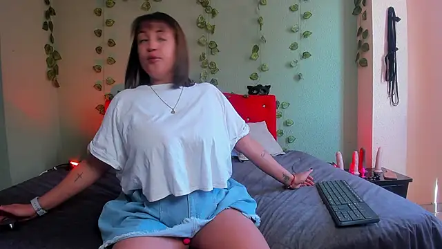 MirandaDream2 online show from 02/05/26, 03:27