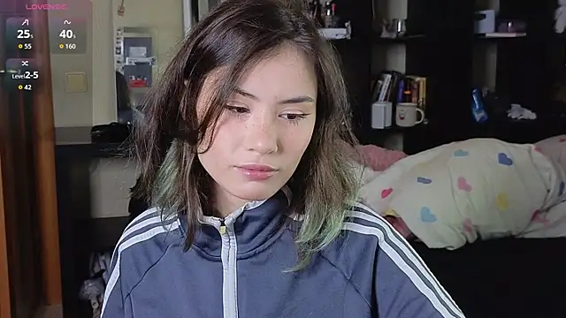 alicekiit online show from 09/28/25, 06:02