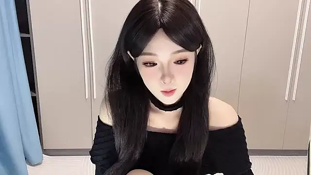 Snapshot of Q-ing chatting on 11/03/25, 12:39 Q-ing online show from 11/03/25, 12:39