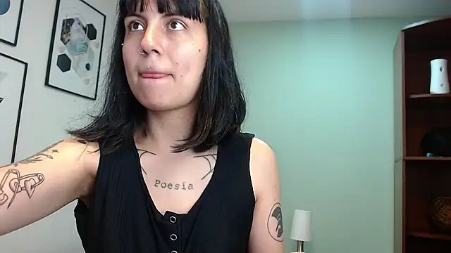 amy adams1 online show from 12/17/25, 04:29