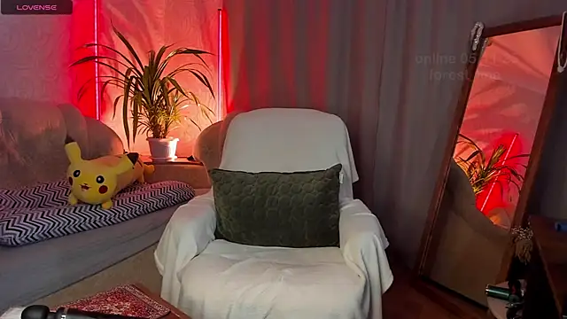 Snapshot of _Forest_Lina_ chatting on 11/05/25, 12:16 Forest Lina online show from 11/05/25, 12:16