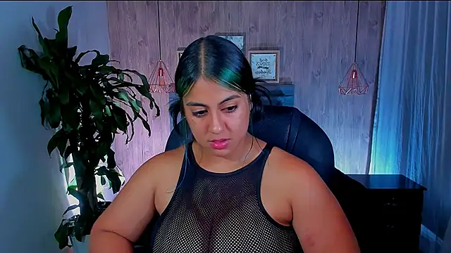 Snapshot of Xisu_ chatting on 02/08/25, 09:46 Xisu online show from 02/08/25, 09:46