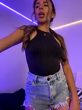 AmmyCollinsW online show from 09/19/25, 08:42