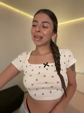 AmmyCollinsW online show from 10/07/25, 09:01