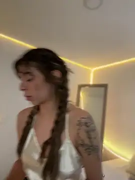 AmmyCollinsW online show from 11/20/25, 09:25