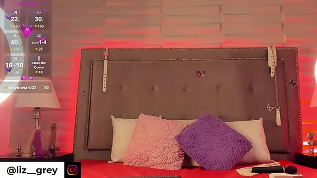 Liz grey  online show from 02/15/25, 09:16