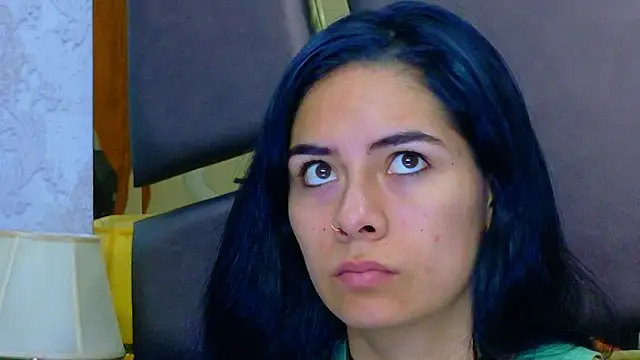 NicoleEsposito online show from 04/21/26, 12:44