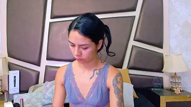 Snapshot of NicoleEsposito chatting on 07/15/26, 12:54 NicoleEsposito online show from 07/15/26, 12:54